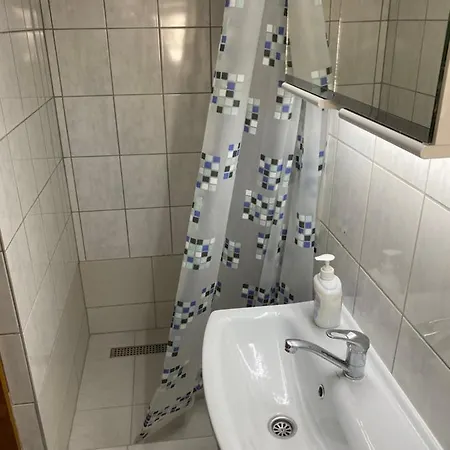 Kraje Aparthotel *