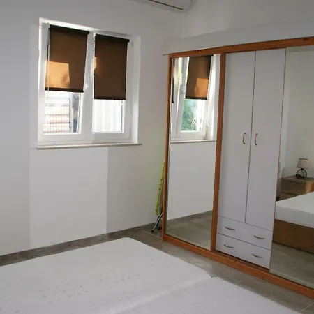 Aparthotel Kraje *