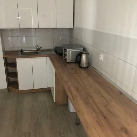 Kraje Aparthotel *